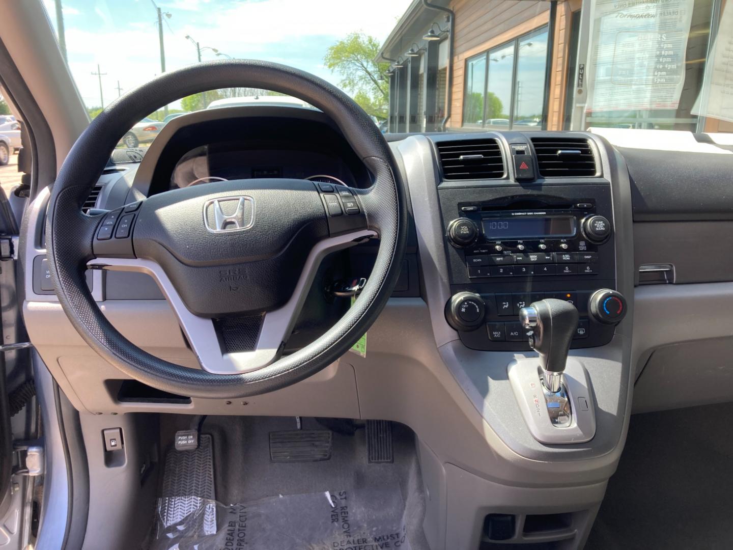 2008 Glacier Blue Met Honda CR-V EX 2WD AT (JHLRE38548C) with an 2.4L L4 DOHC 16V engine, 5-Speed Automatic Overdrive transmission, located at 1800 South Ihm Blvd, Freeport, IL, 61032, (815) 232-5543, 42.278645, -89.607994 - Photo#7